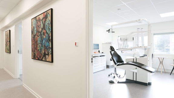 Tandlægestue i Svendborg, hvor patienter fra blandt andet Faaborg og Ringe får professionel paradentose behandling.